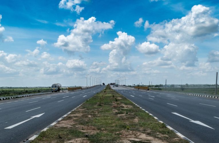 बिहार में गजब कारनामा: हाईवे की जमीन ही बेच दी गई,